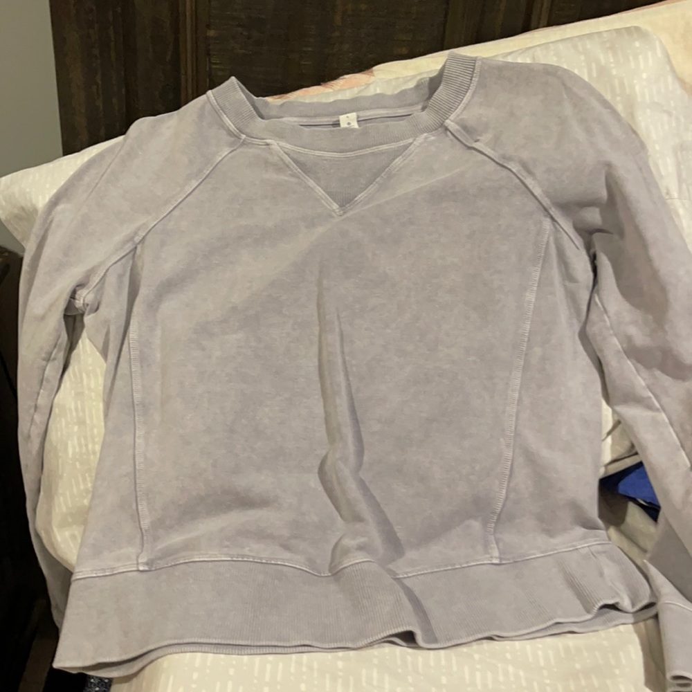 Lululemon Crewneck!
